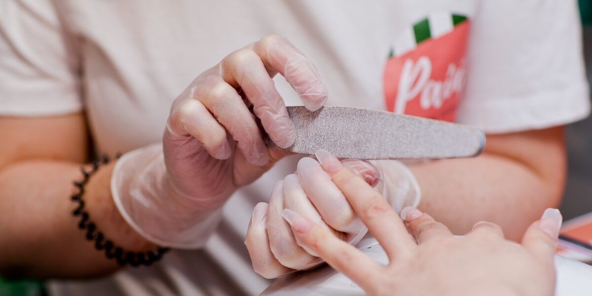 Acrylic nail extensions application
