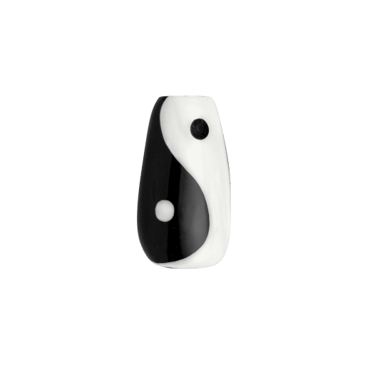 Yin Yang nail art